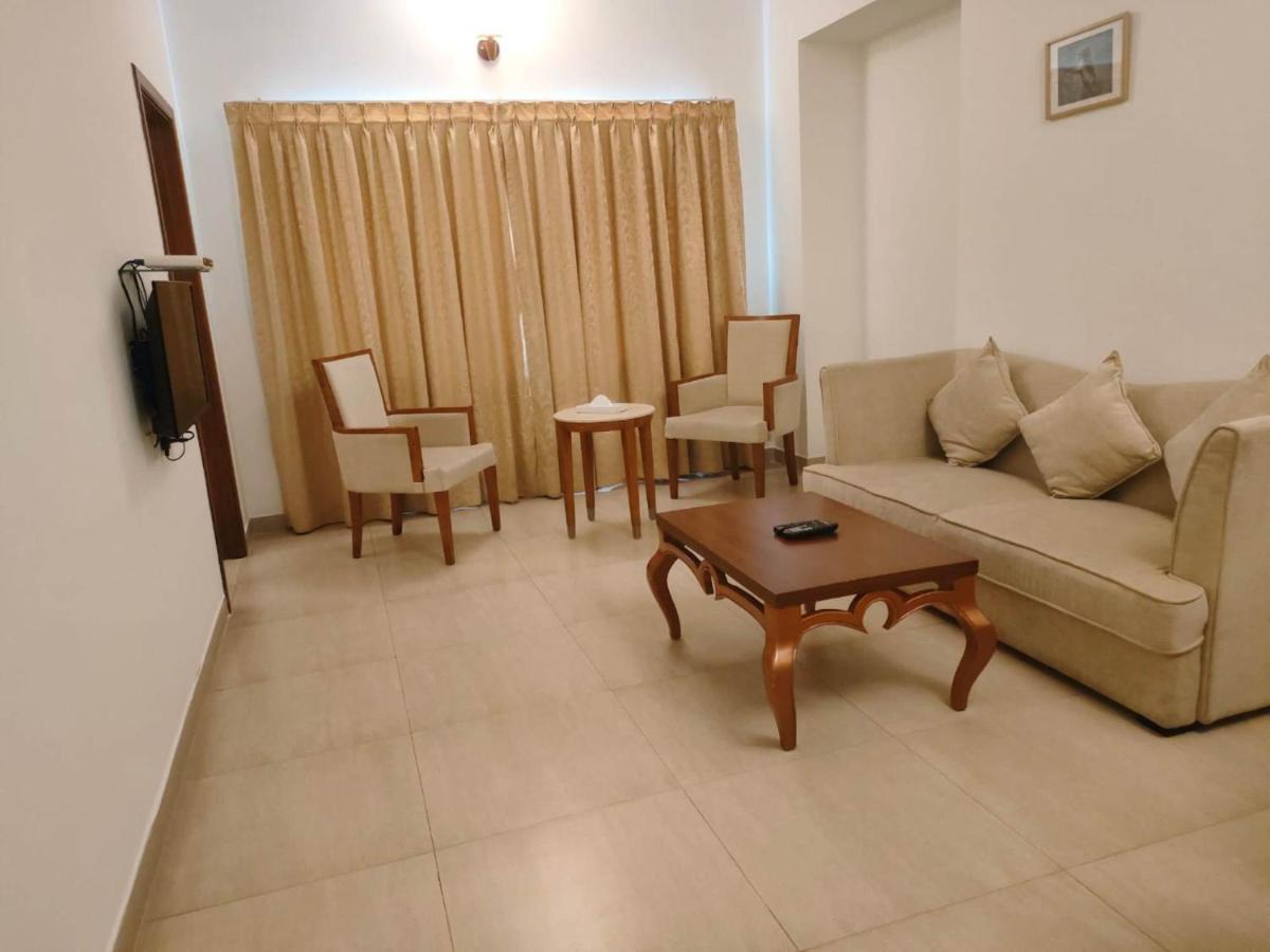 Cochin Palace Kochi Екстериор снимка