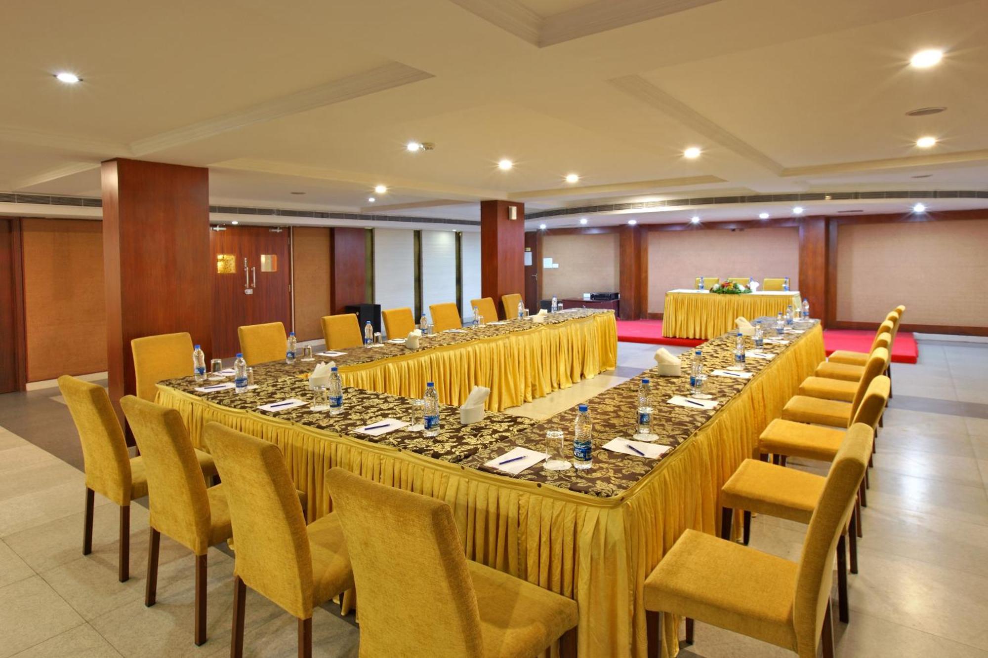 Cochin Palace Kochi Екстериор снимка