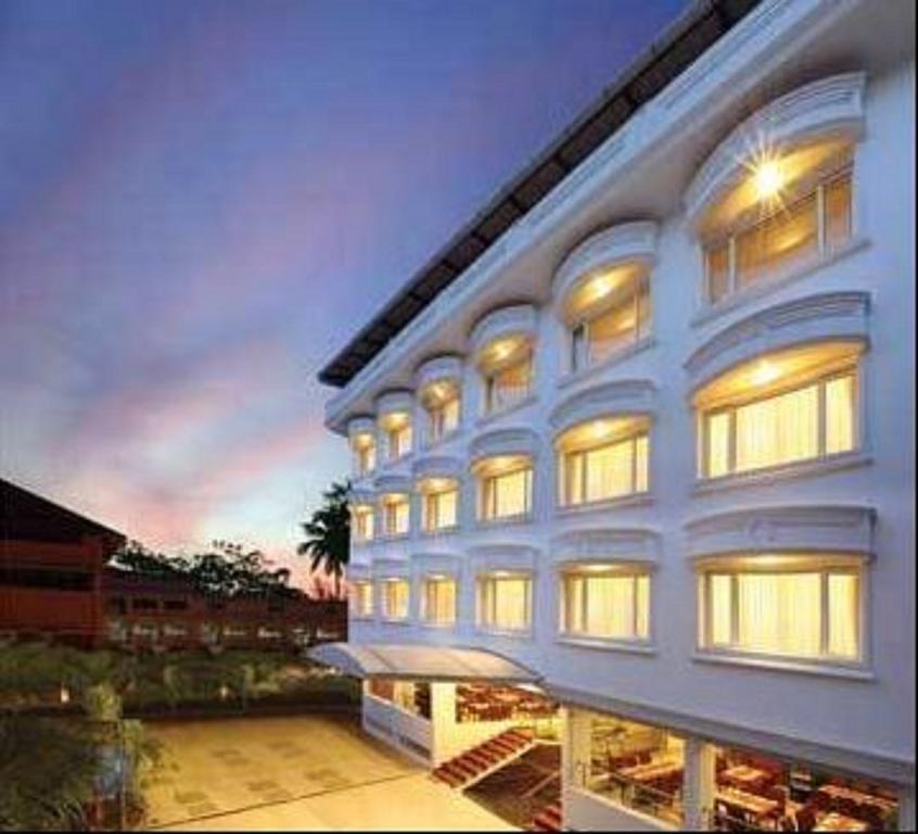 Cochin Palace Kochi Екстериор снимка